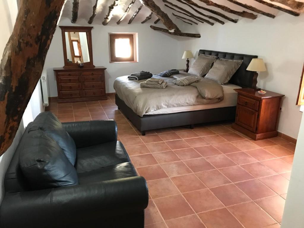 B&B Cortijo El Ciruelo Чиривель Экстерьер фото