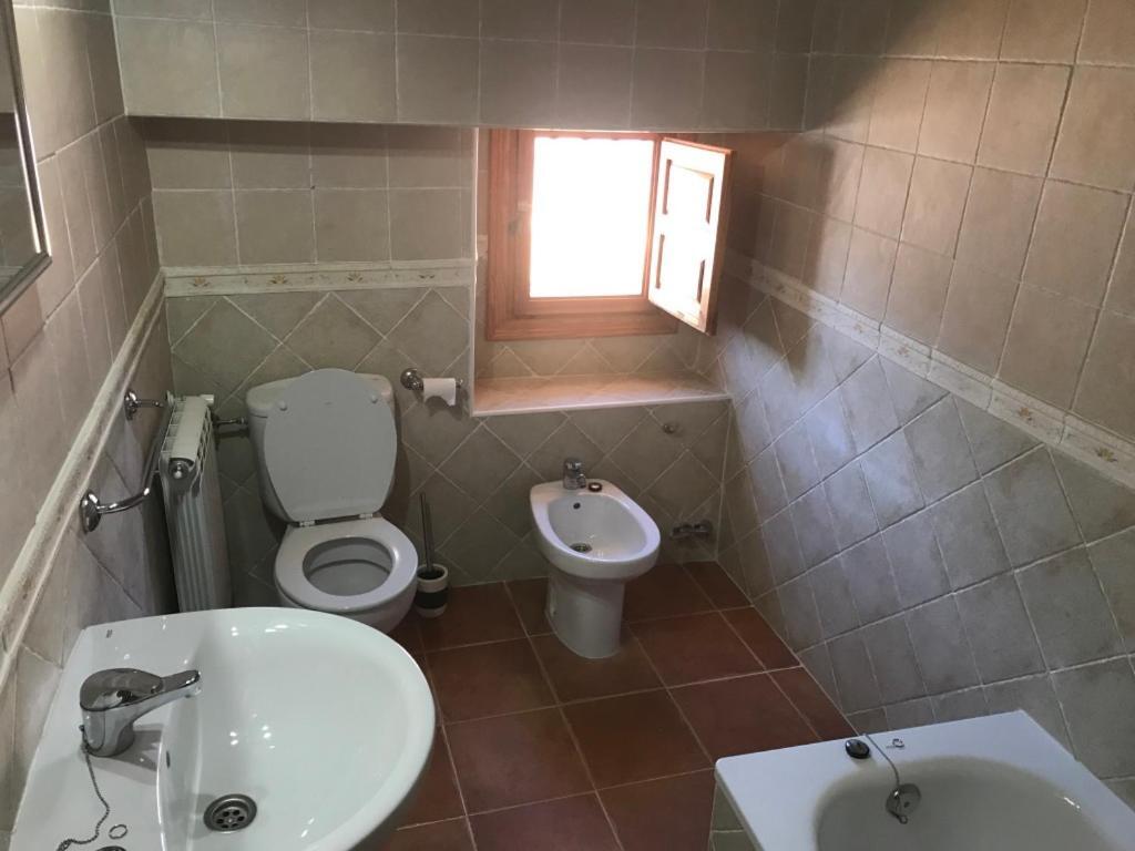 B&B Cortijo El Ciruelo Чиривель Экстерьер фото